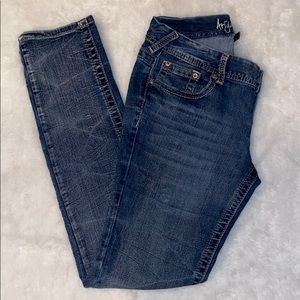 Ariya Youth Girls Blue Jeans Strait Leg Size 7/8